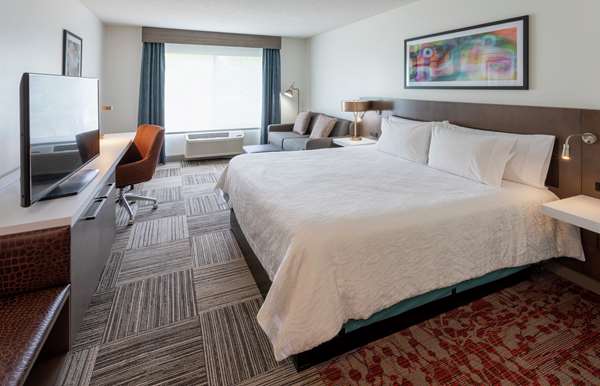  - Hilton Garden Inn Bloomington