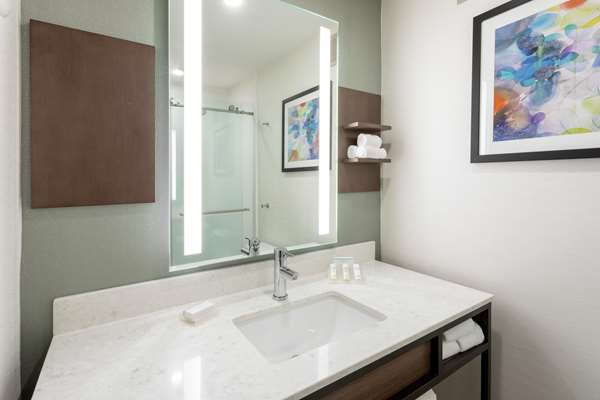  - Hilton Garden Inn Bloomington