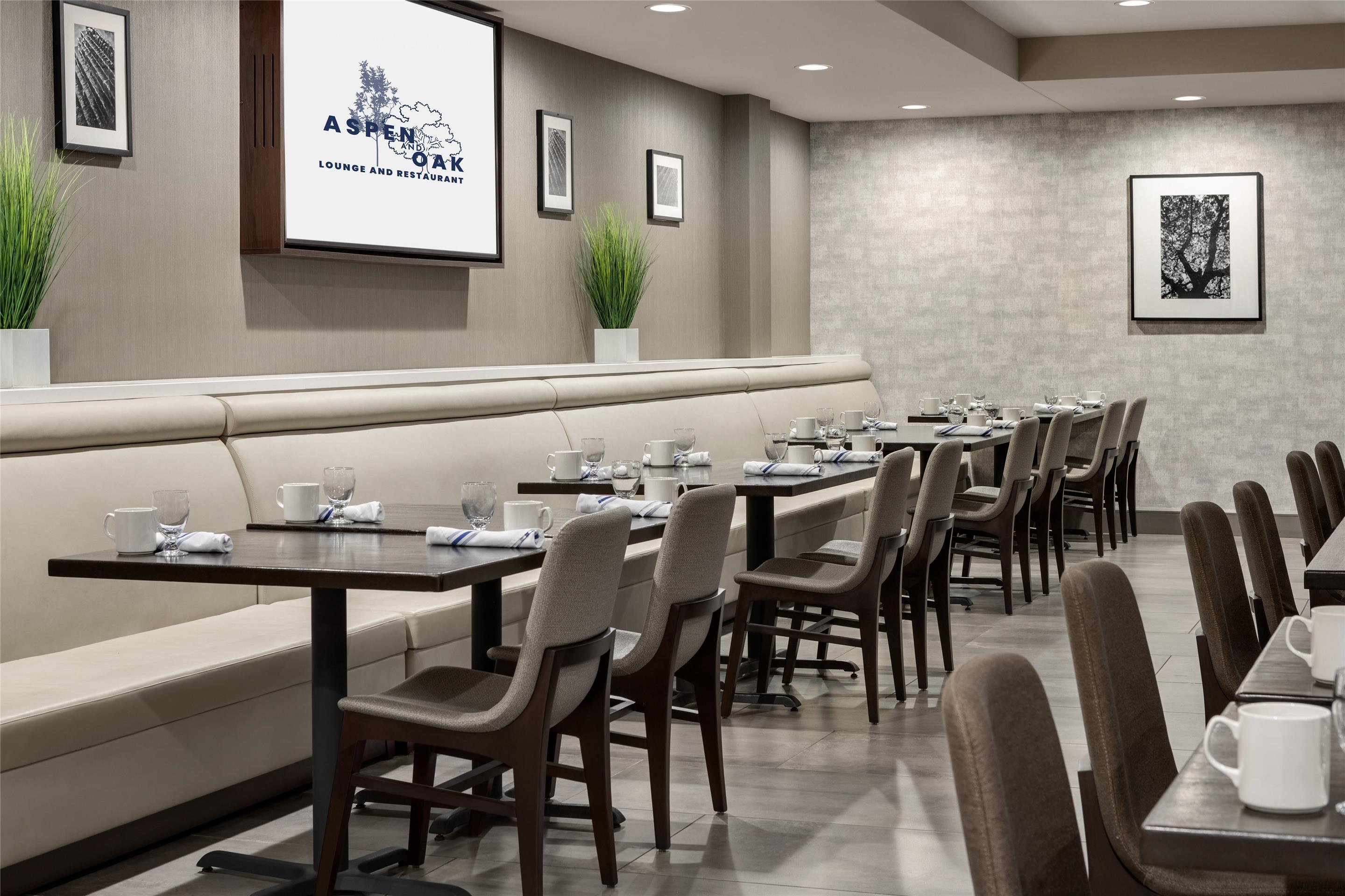 Restaurant | Doubletree by Hilton Bloomington - Minneapolis South
