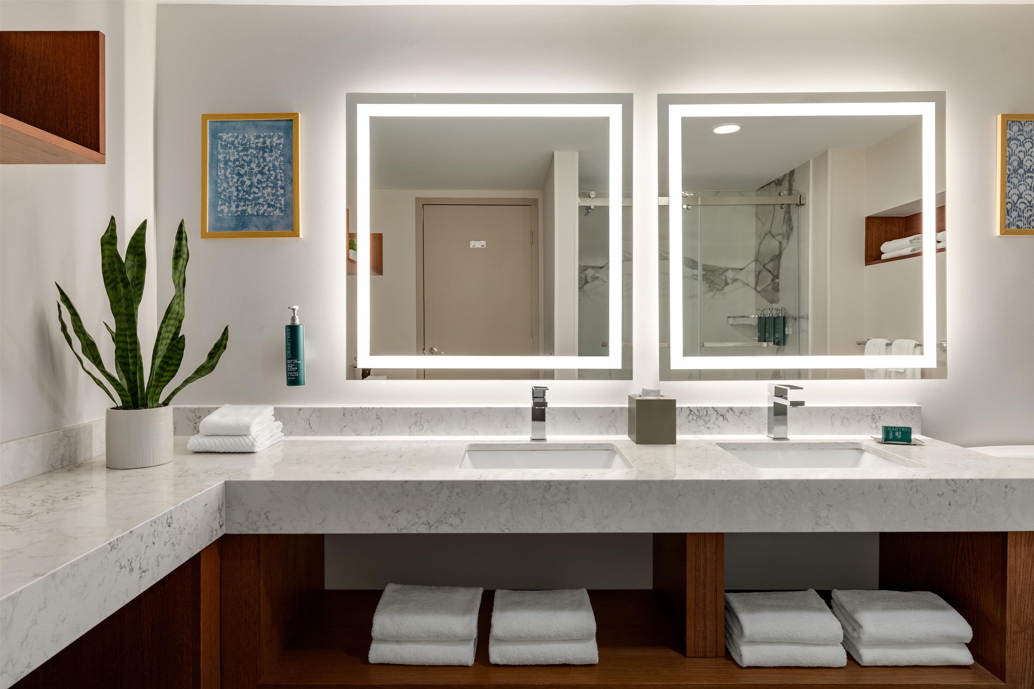 Guest room bath