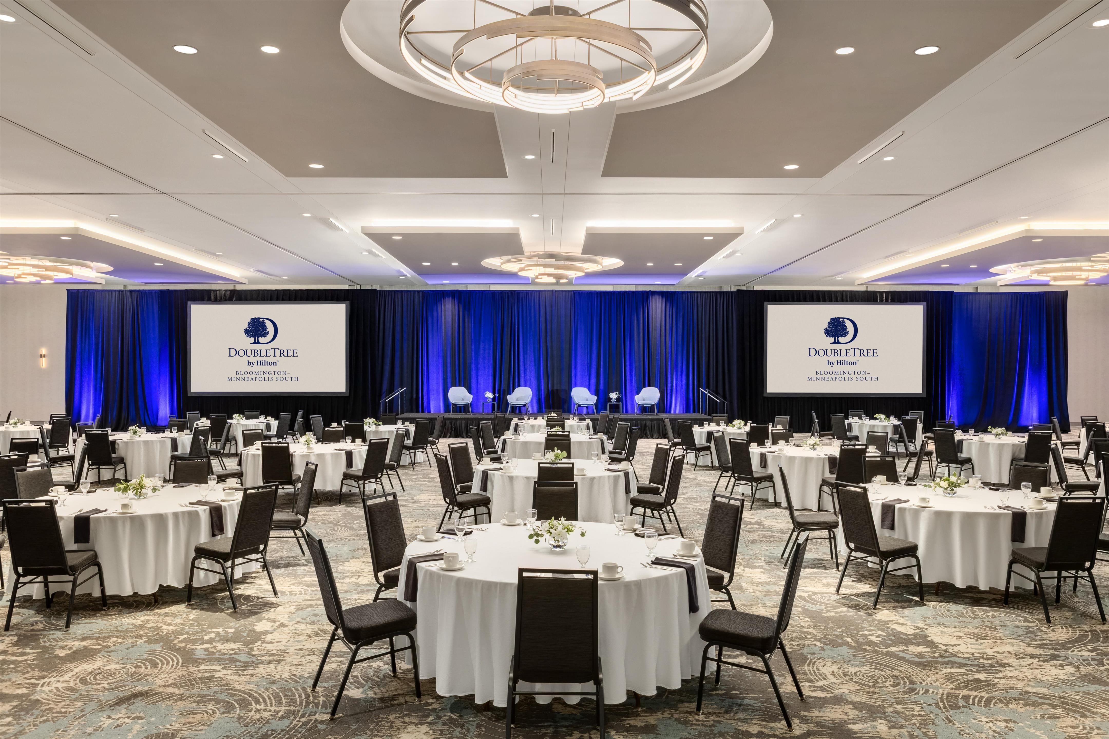 Meeting Room | Doubletree by Hilton Bloomington - Minneapolis South