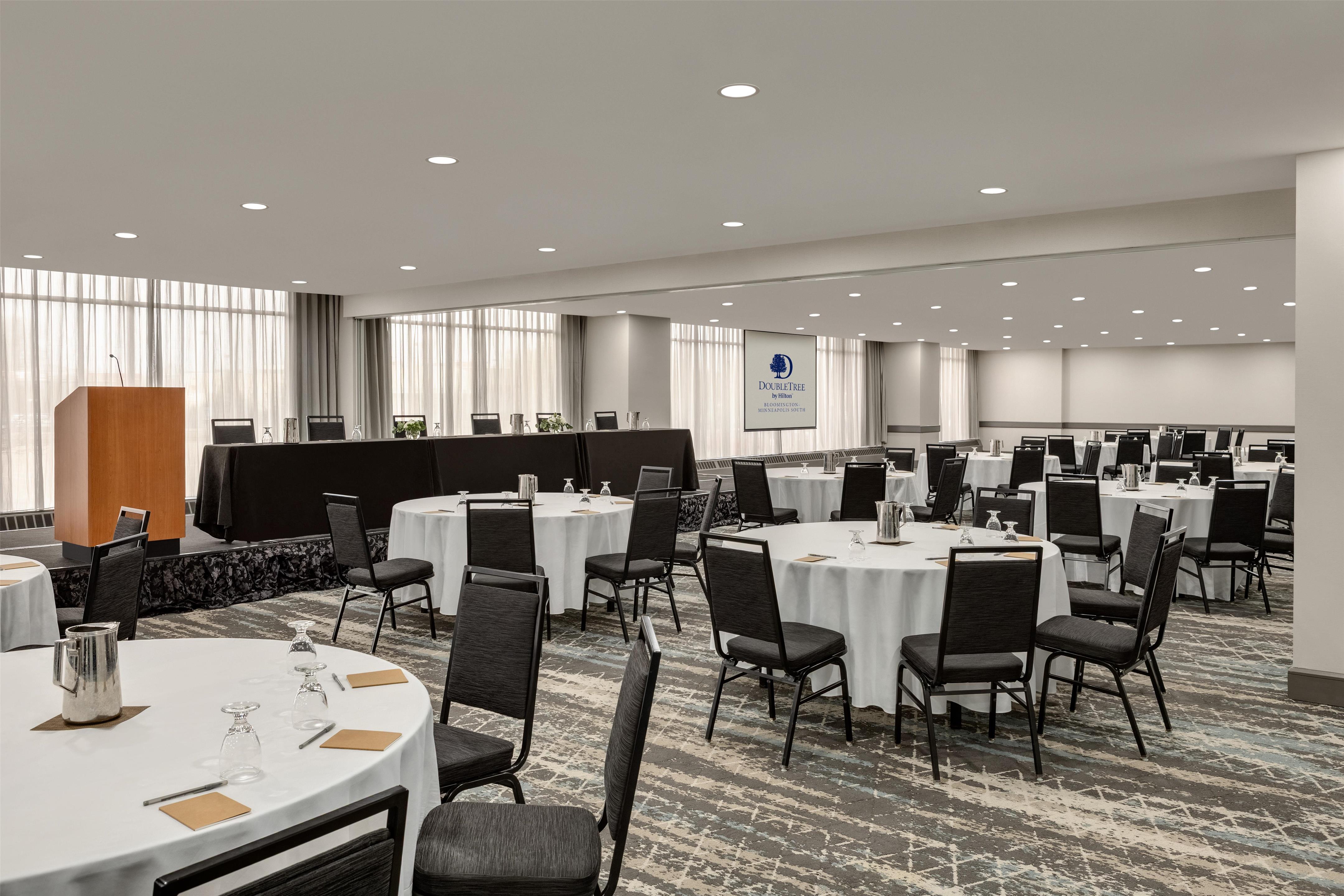 Meeting Room | Doubletree by Hilton Bloomington - Minneapolis South