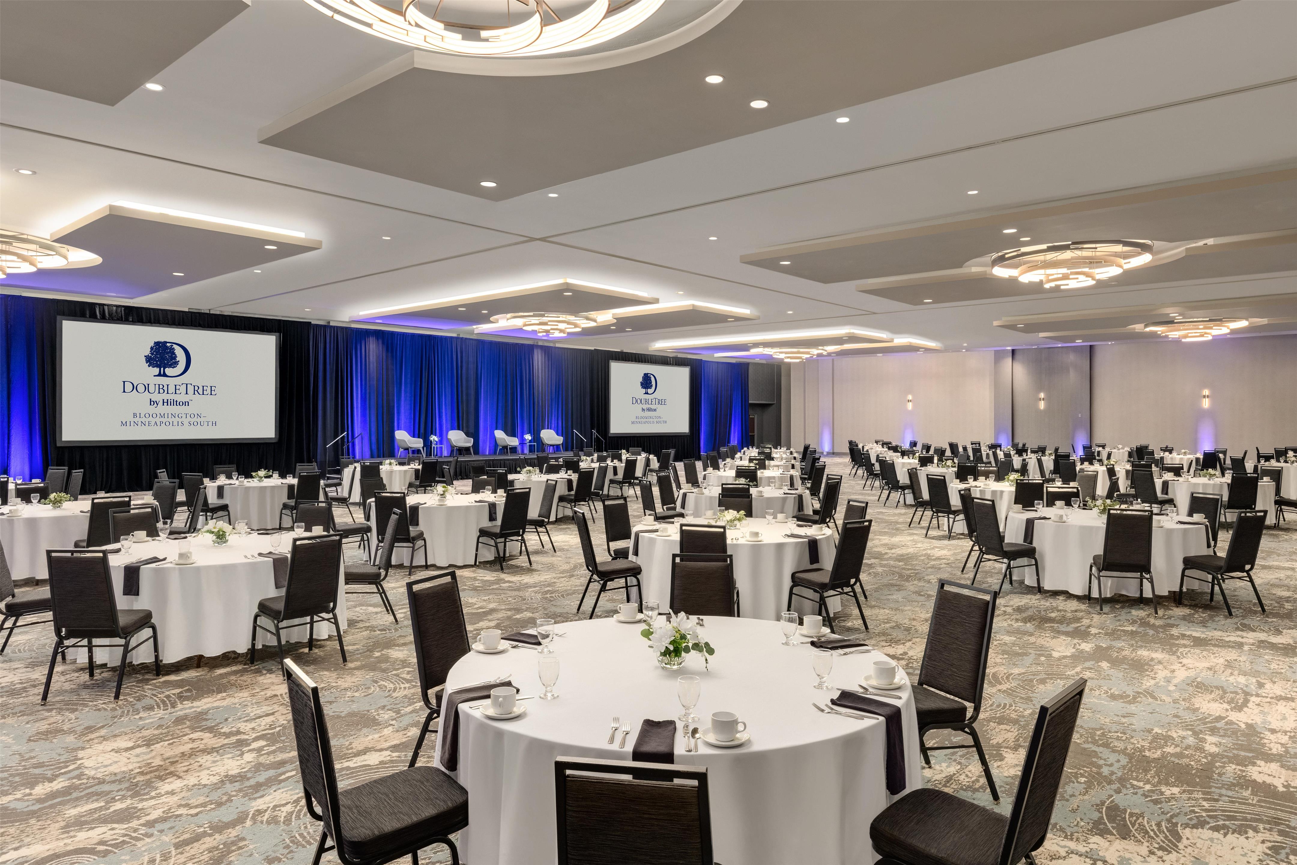 Meeting Room | Doubletree by Hilton Bloomington - Minneapolis South