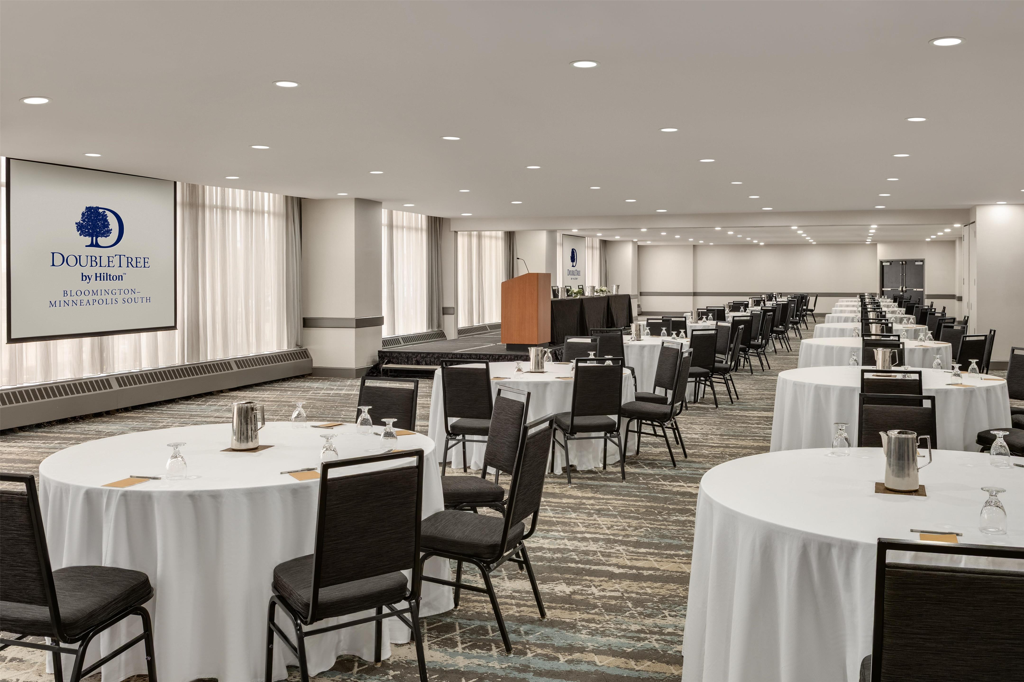 Meeting Room | Doubletree by Hilton Bloomington - Minneapolis South