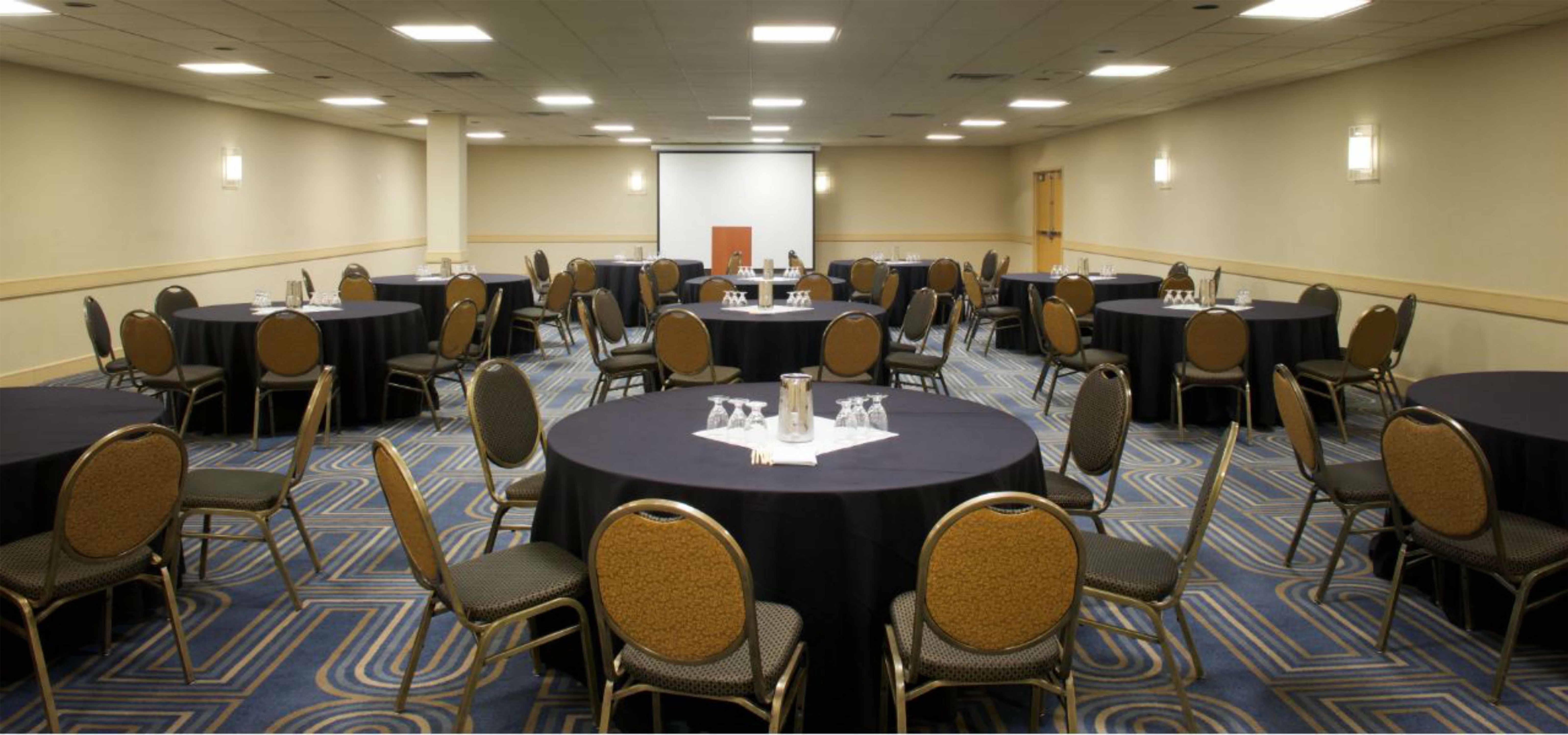 Meeting Room | Doubletree by Hilton Bloomington - Minneapolis South