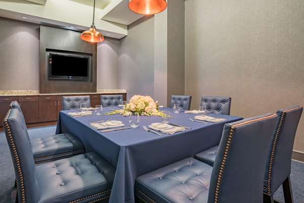 Restaurant - Hilton Hotel Minneapolis Bloomington - I-494, Exit 6B