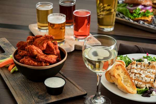 Restaurant - Hilton Garden Inn Downtown Minneapolis - I-94, Exit 231B & 233A