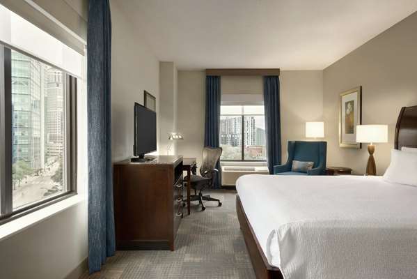  - Hilton Garden Inn Downtown Minneapolis - I-94, Exit 231B & 233A