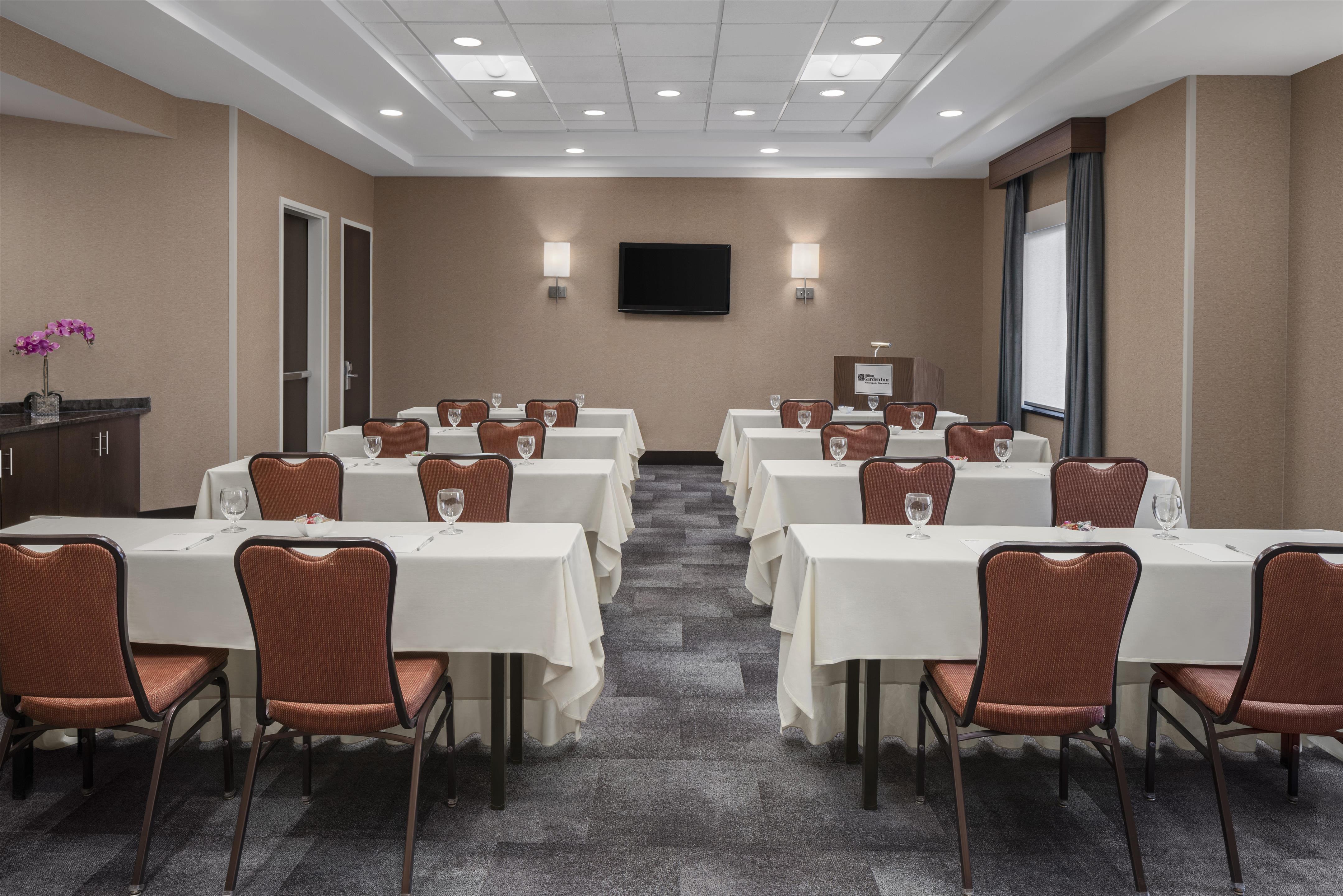 Meeting Room | Hilton Garden Inn Minneapolis Downtown