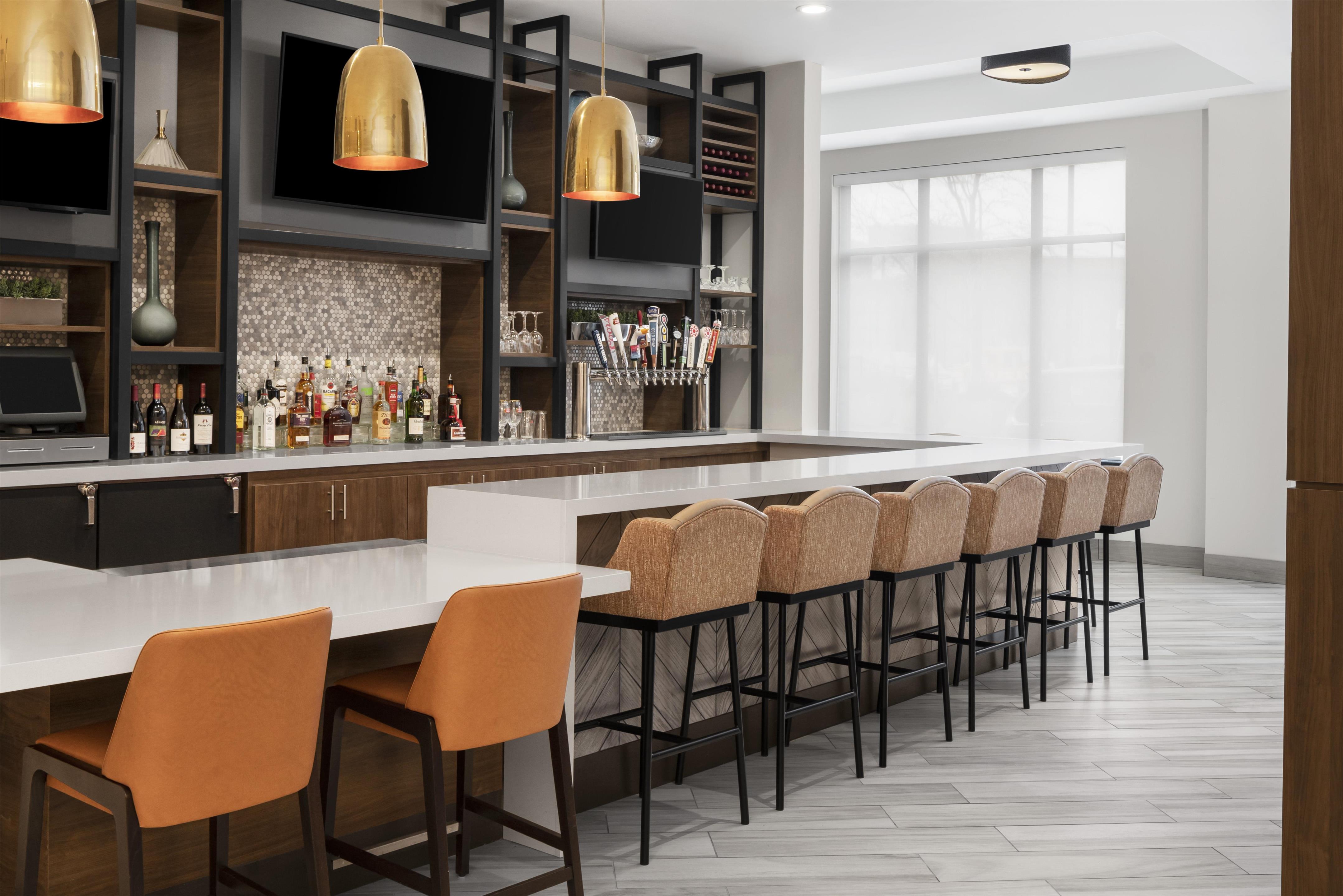BarLounge | Hilton Garden Inn Minneapolis Downtown