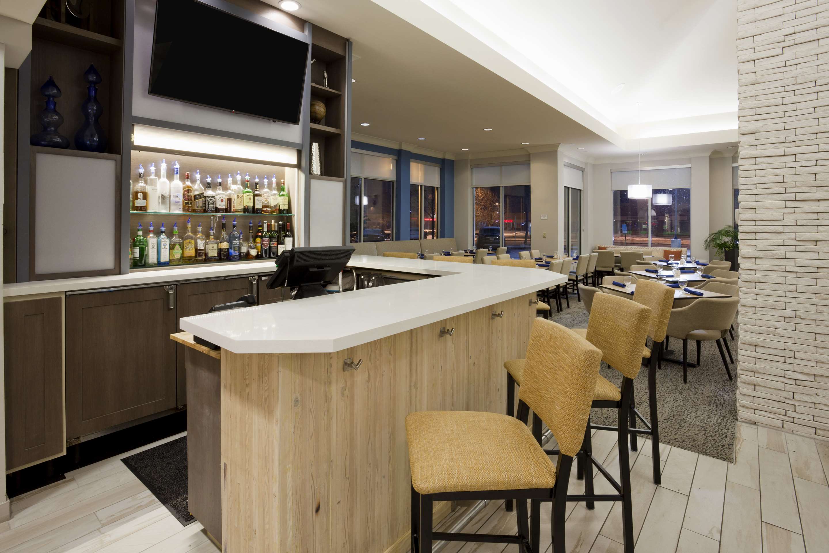 BarLounge | Hilton Garden Inn Minneapolis Eagan