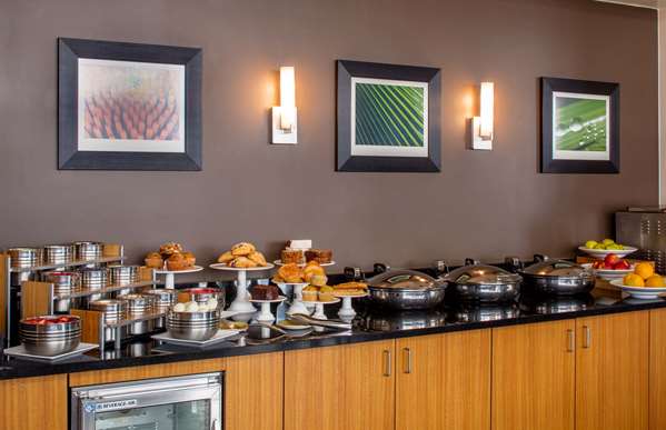 Amenities - DoubleTree Suites by Hilton Hotel Downtown Minneapolis
