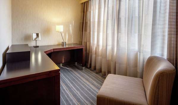 - DoubleTree Suites by Hilton Hotel Downtown Minneapolis