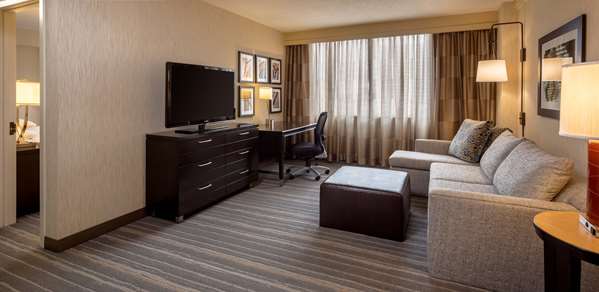  - DoubleTree Suites by Hilton Hotel Downtown Minneapolis