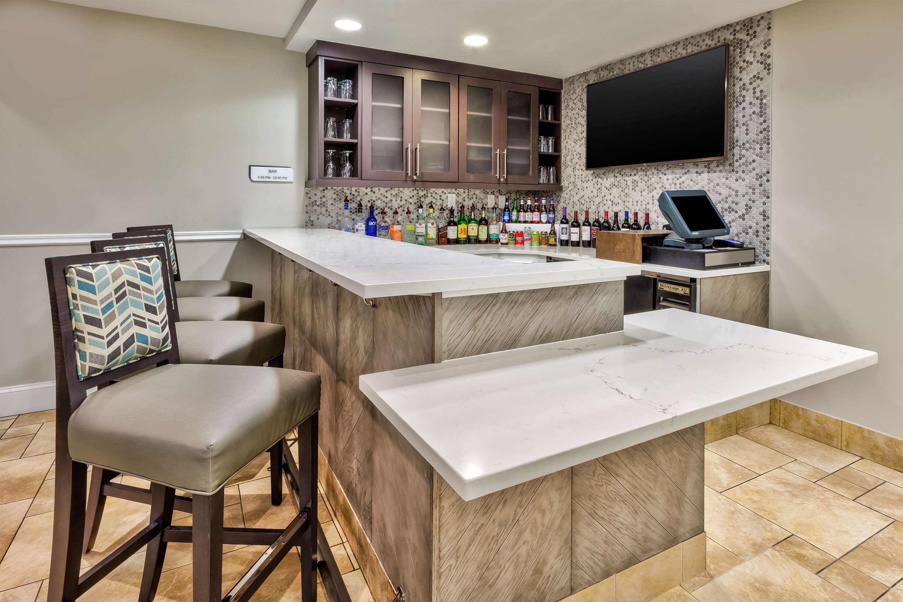 BarLounge | Hilton Garden Inn Minneapolis - Maple Grove