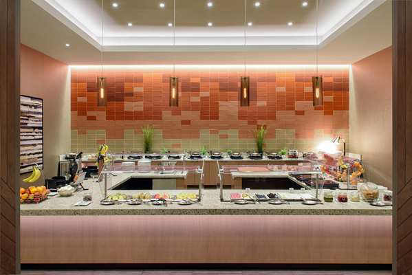 Amenities - Hilton Hotel Downtown Minneapolis