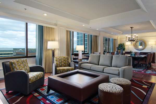 - Hilton Hotel Downtown Minneapolis