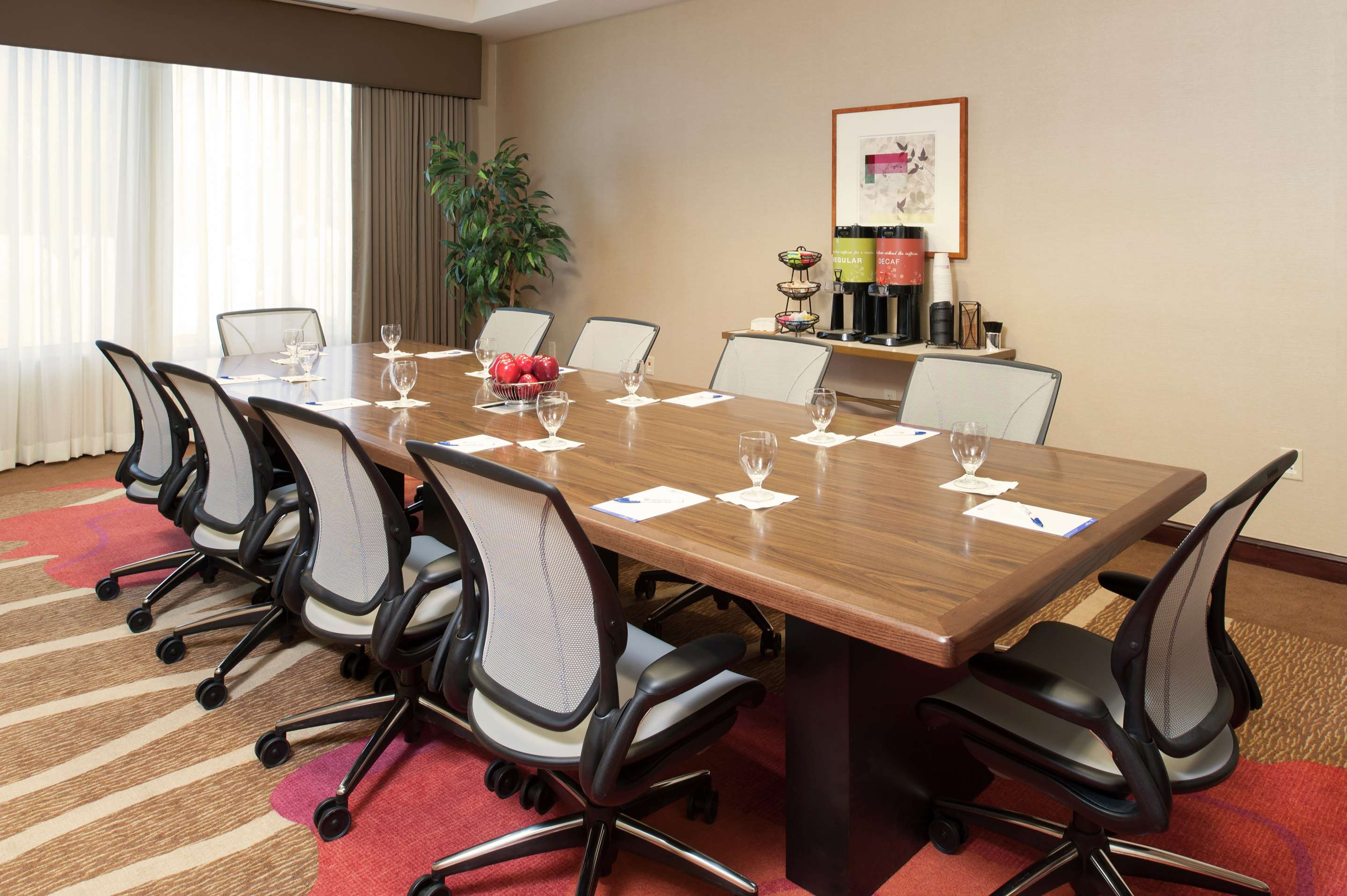 Meeting Room | Hilton Garden Inn St. Paul/Oakdale