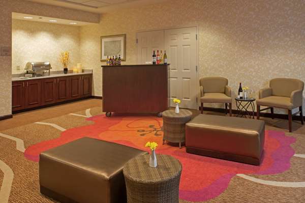  - Hilton Garden Inn Oakdale - I-94, Exit 250