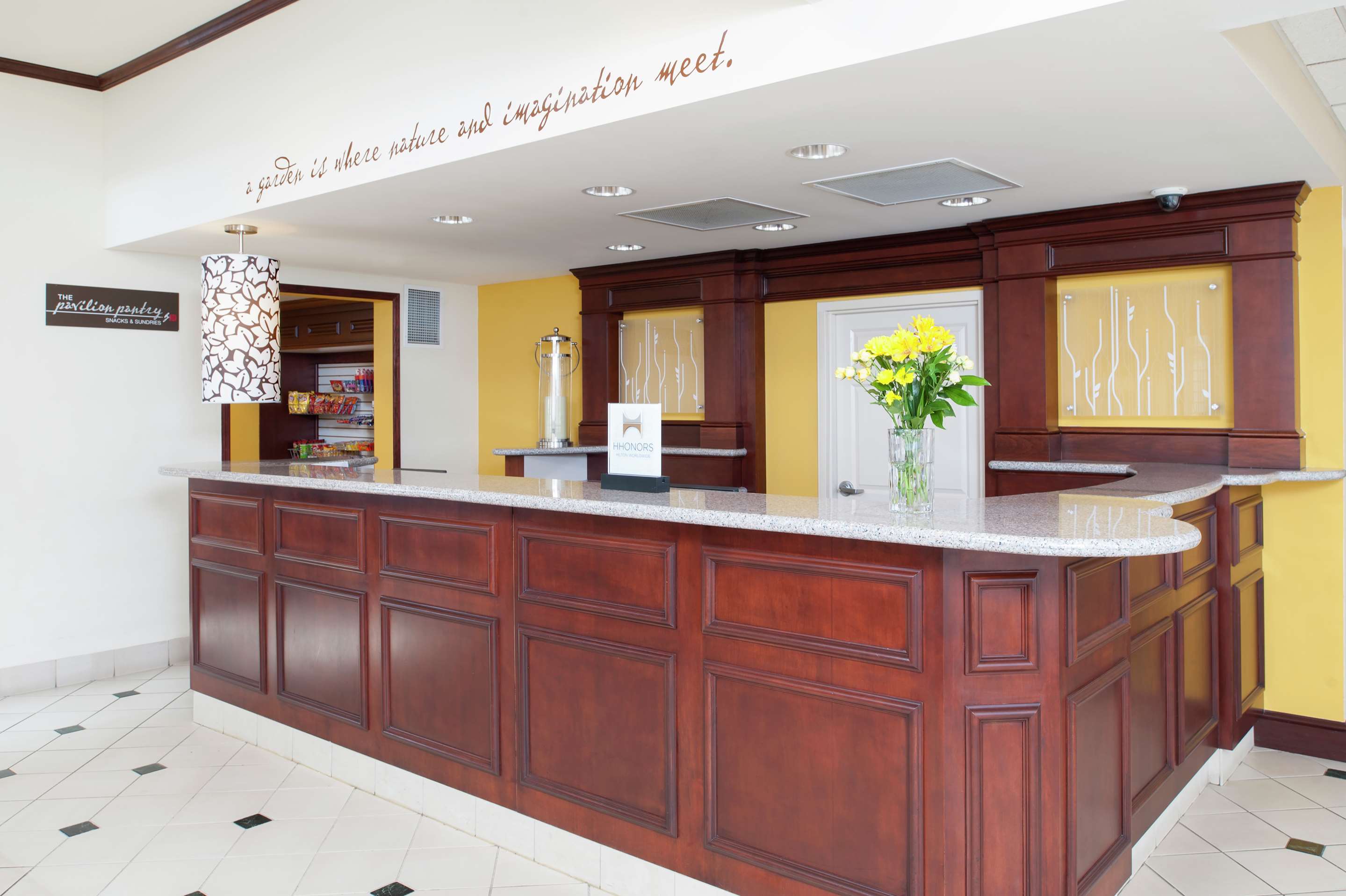 Reception | Hilton Garden Inn St. Paul/Oakdale