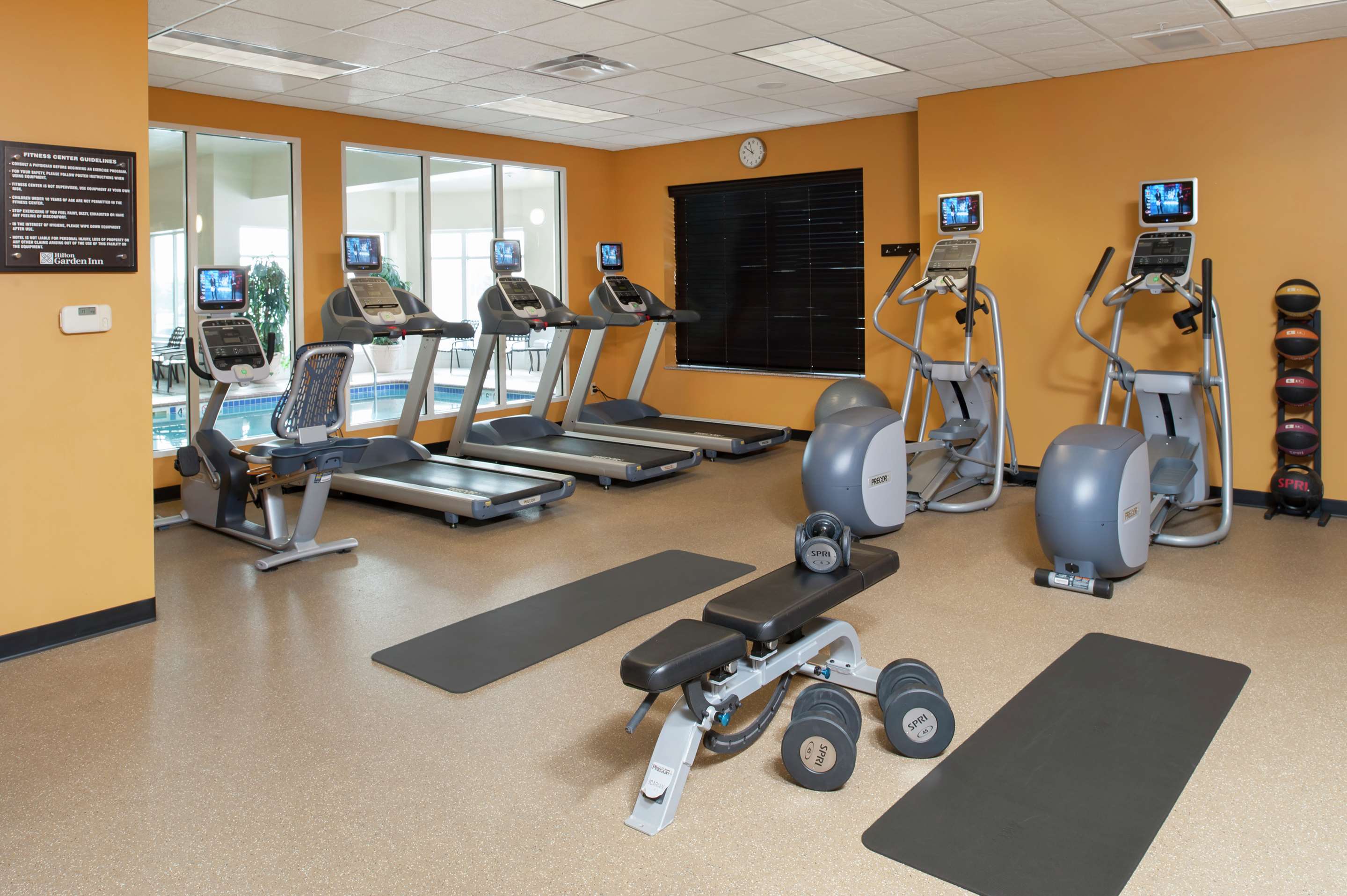 Health club fitness center gym | Hilton Garden Inn St. Paul/Oakdale