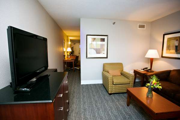  - DoubleTree by Hilton Hotel Park Place St Louis Park