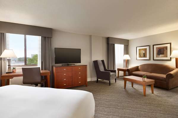  - DoubleTree by Hilton Hotel Park Place St Louis Park