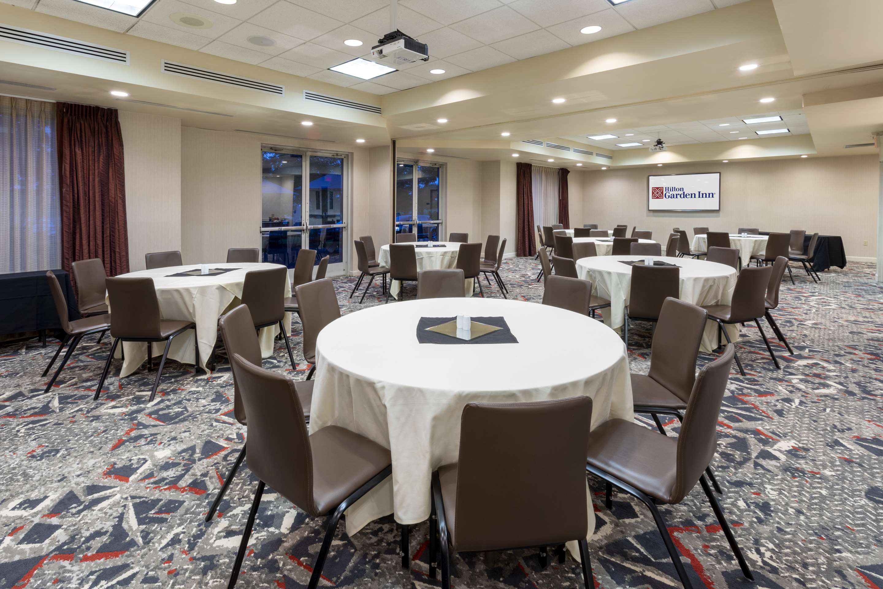 Meeting Room | Hilton Garden Inn Minneapolis St. Paul-Shoreview