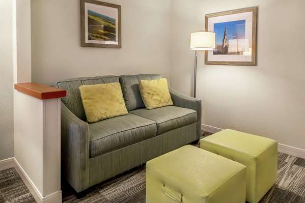  - Hampton Inn Woodbury - I-494, Exit 59