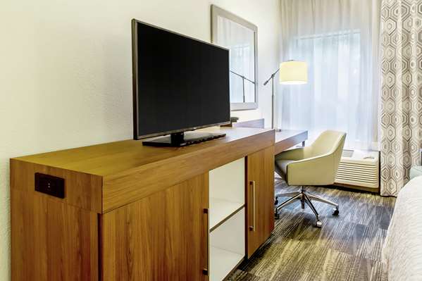  - Hampton Inn Woodbury - I-494, Exit 59