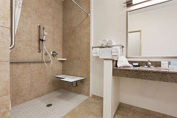  - Hampton Inn Woodbury - I-494, Exit 59