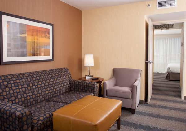  - Embassy Suites West Bloomington