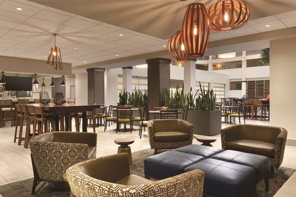 Restaurant - Embassy Suites West Bloomington