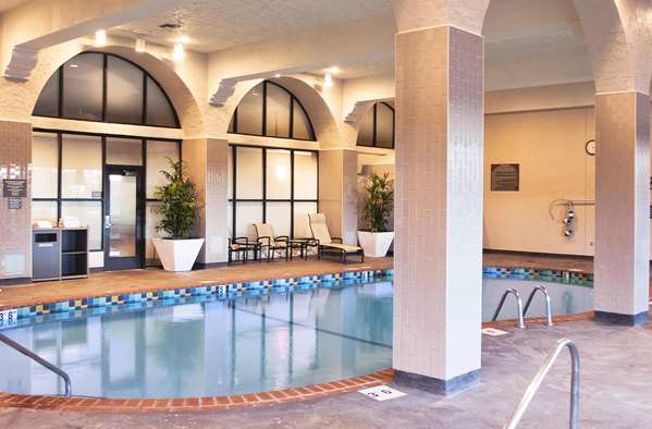 Pool - Embassy Suites West Bloomington