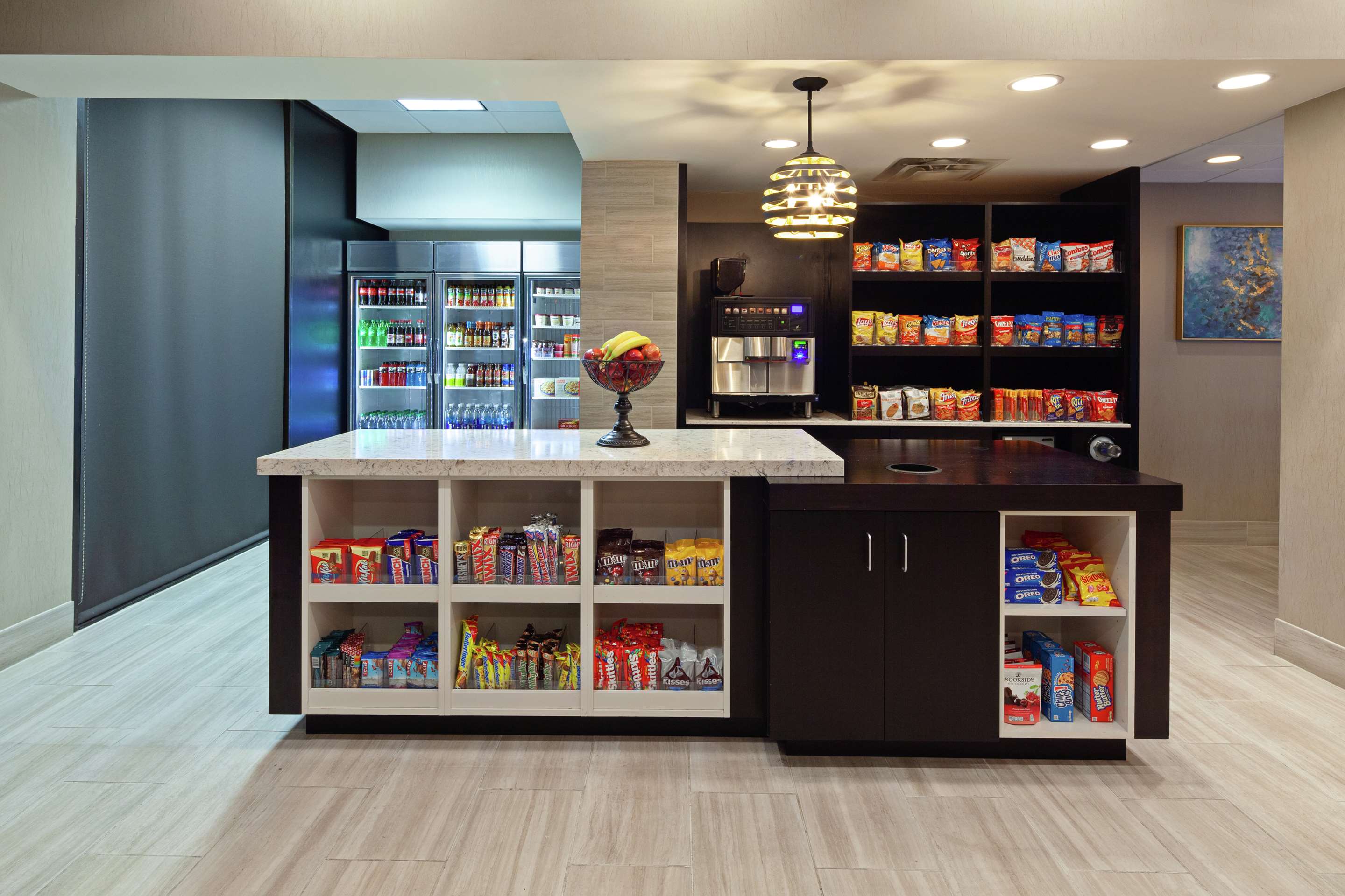 Restaurant | DoubleTree by Hilton Hotel New Orleans Airport