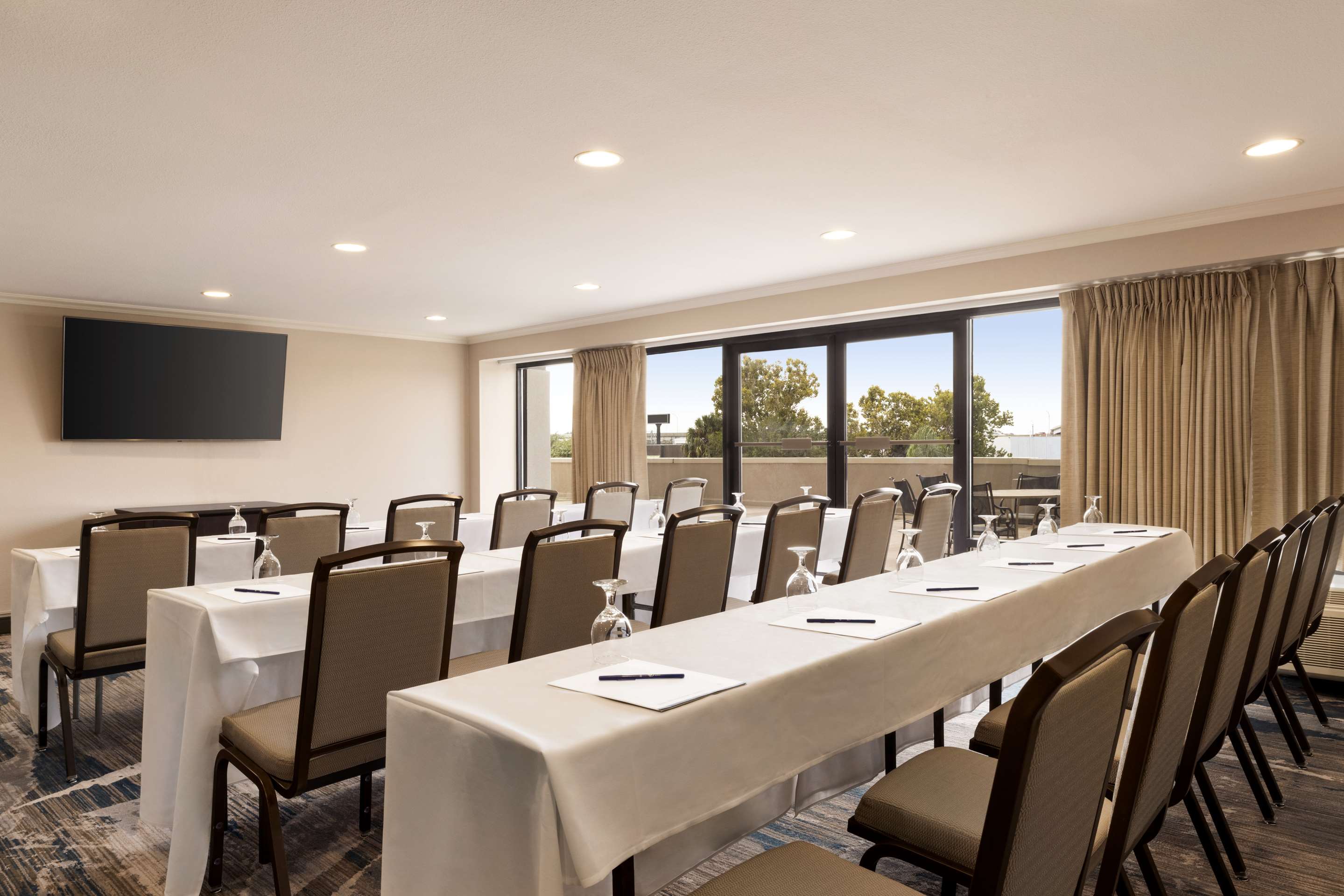 Meeting Room | DoubleTree by Hilton Hotel New Orleans Airport