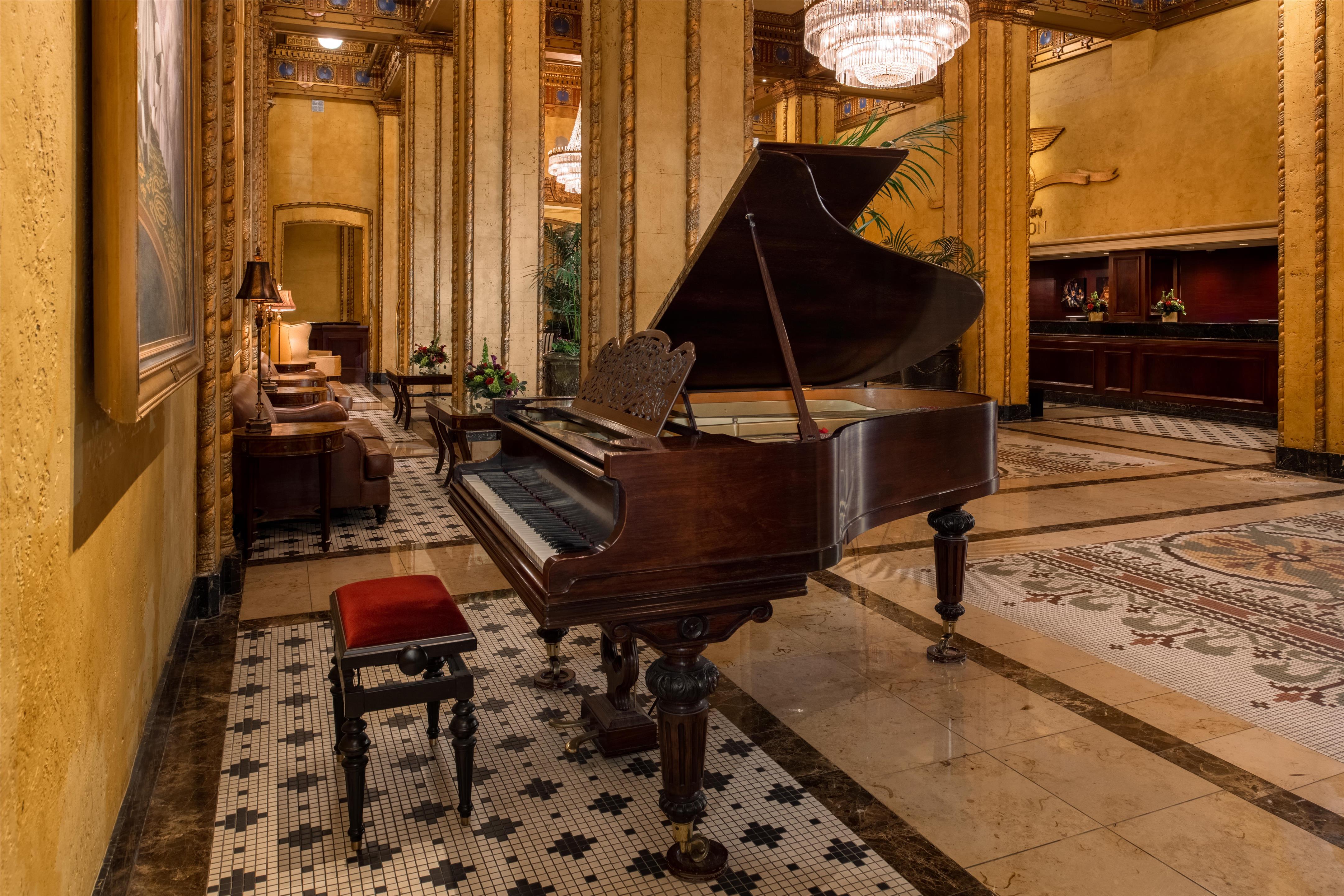 Lobby | The Roosevelt New Orleans, A Waldorf Astoria Hotel
