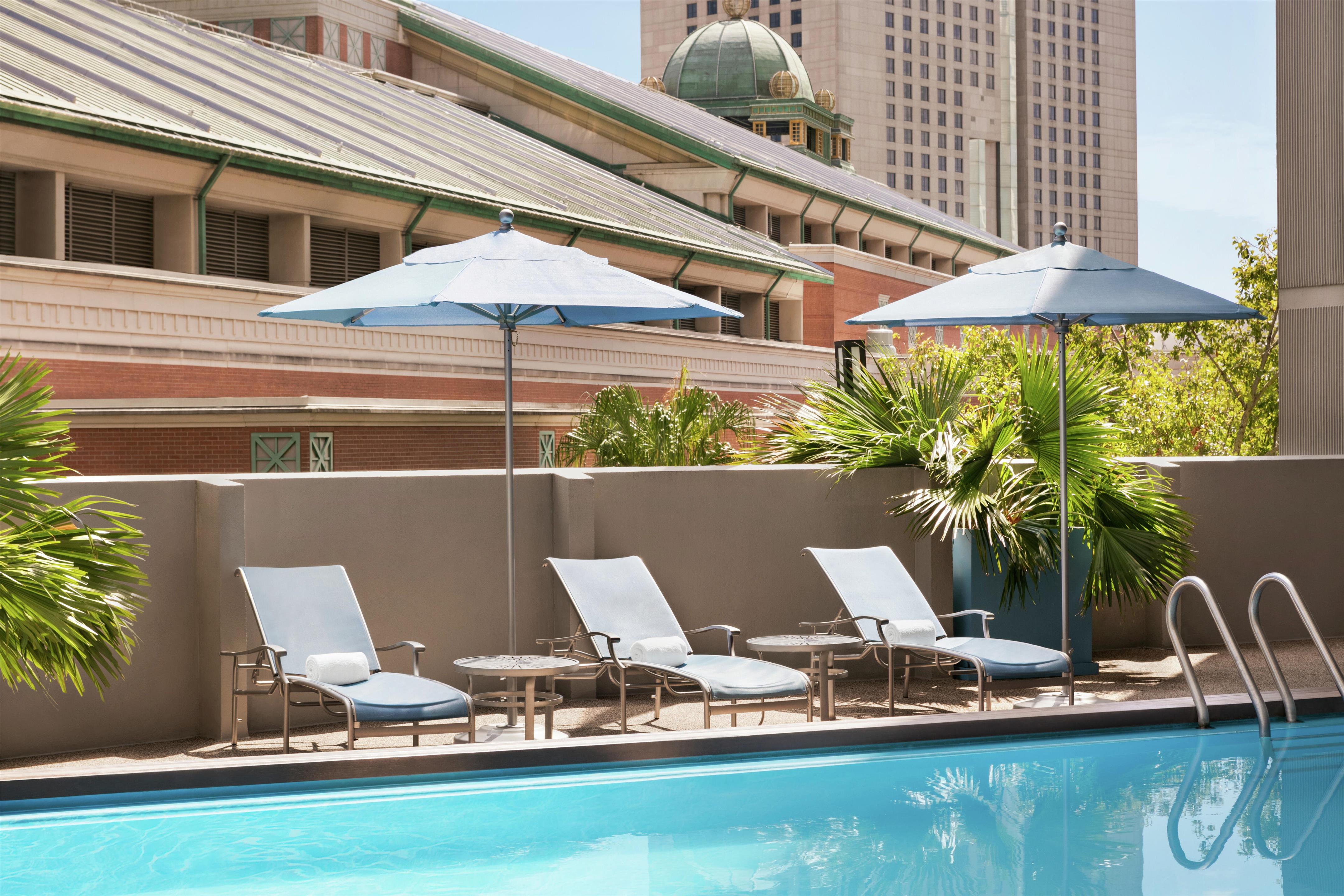 Pool | DoubleTree by Hilton Hotel New Orleans