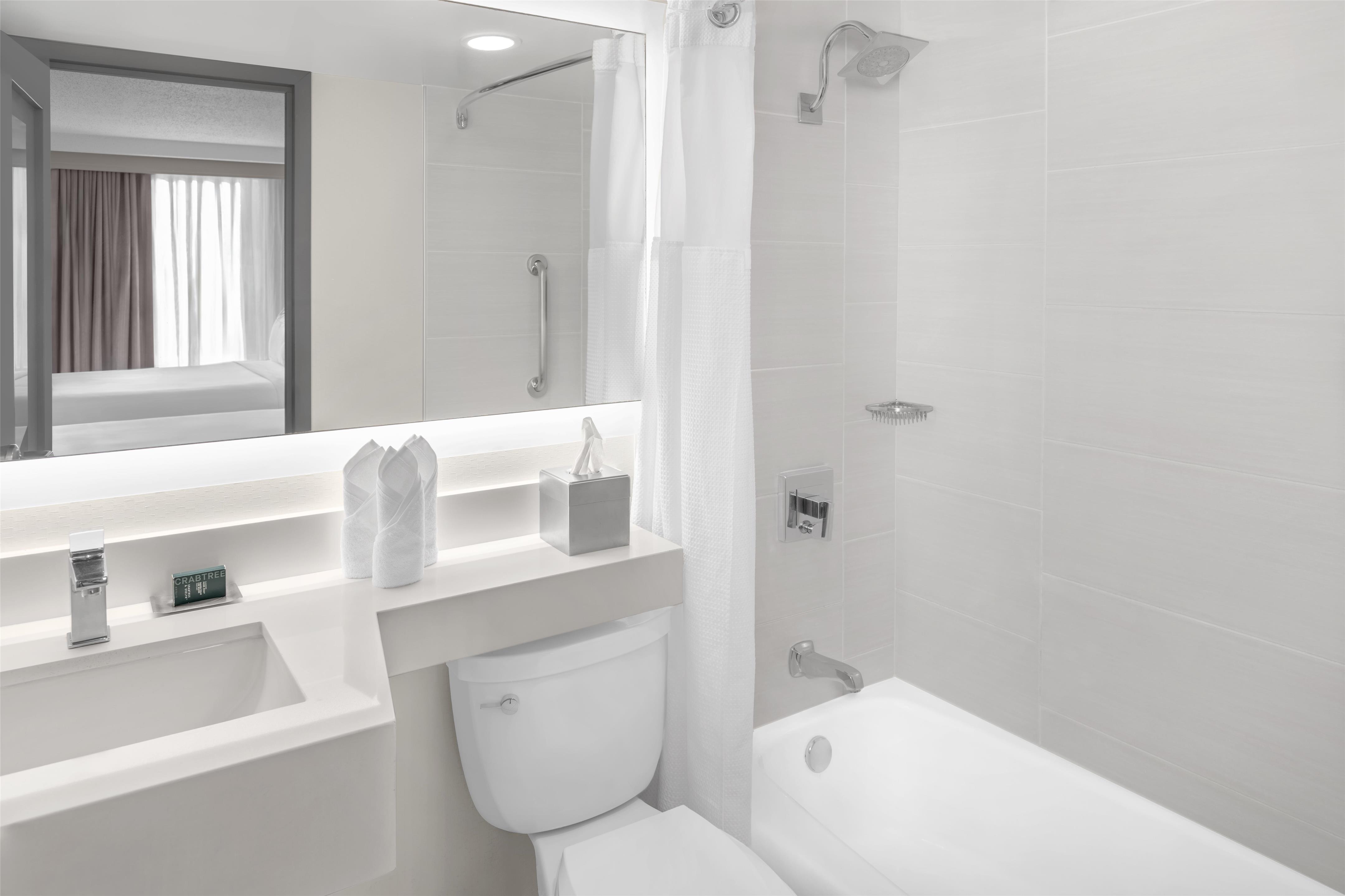 2 Queen 2 Room 1 Bath Suite