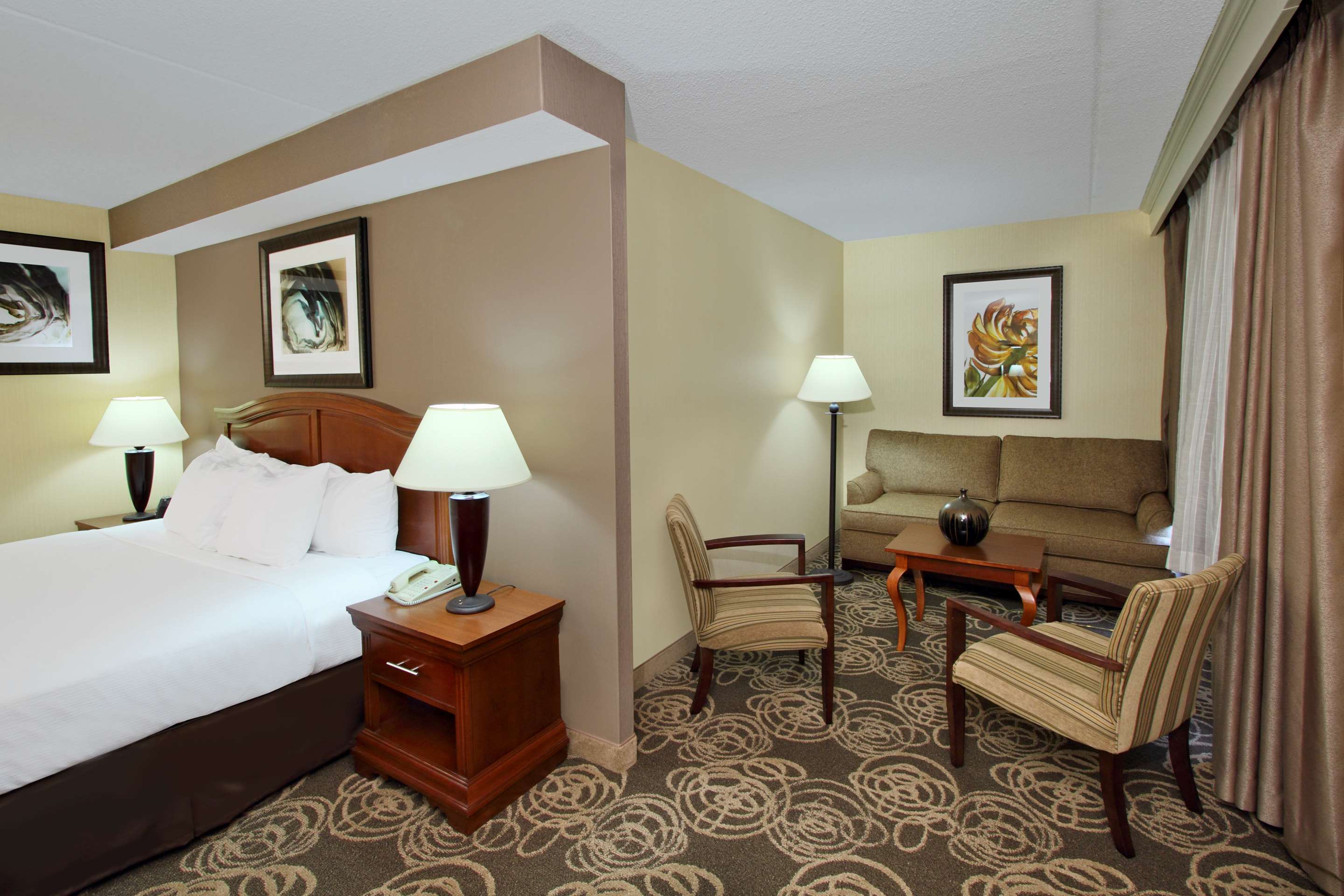 Guest room