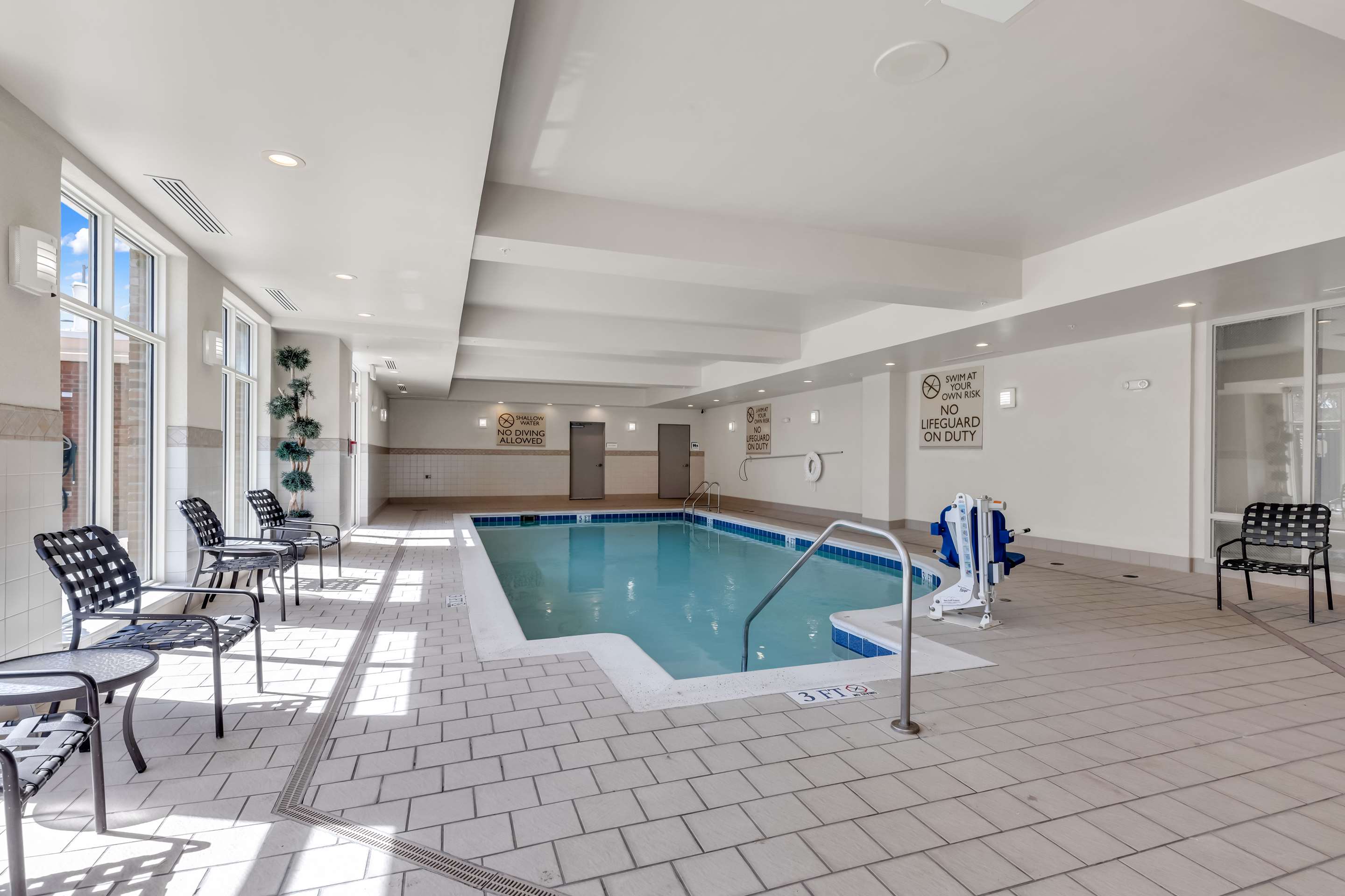 Pool | Hilton Garden Inn Myrtle Beach/Coastal Grand Mall