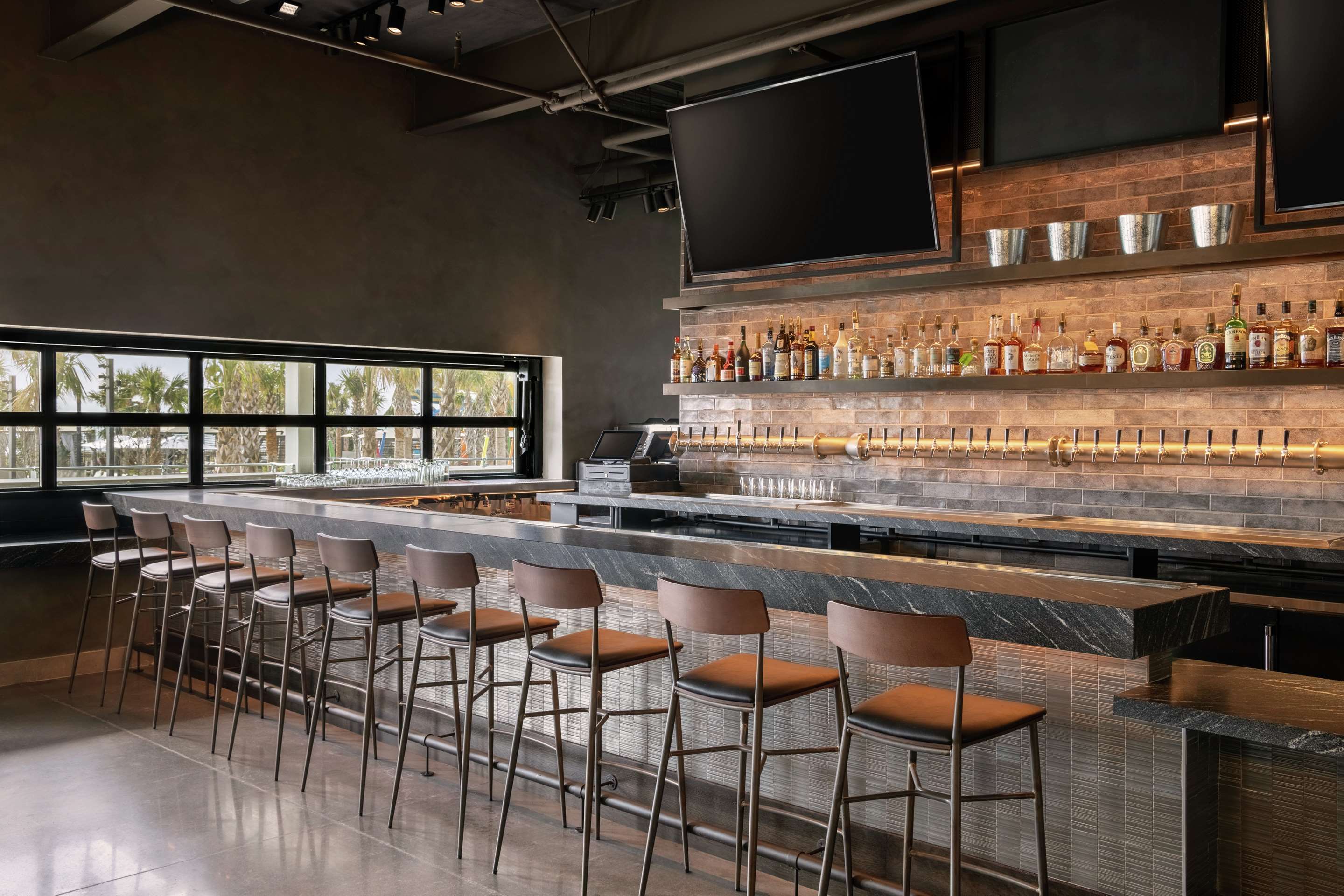 BarLounge | Embassy Suites by Hilton Myrtle Beach Oceanfront Resort