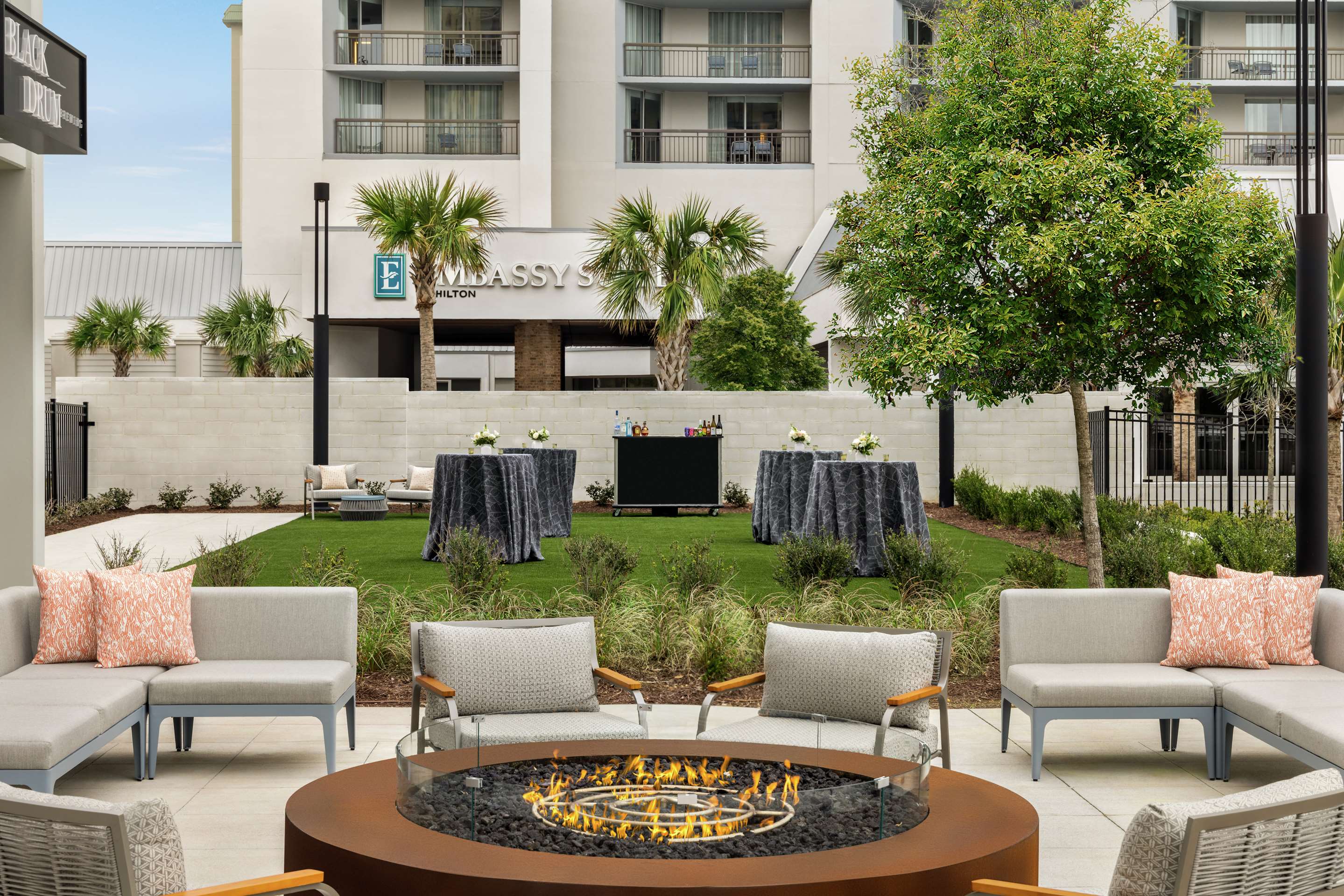 Exterior | Embassy Suites by Hilton Myrtle Beach Oceanfront Resort