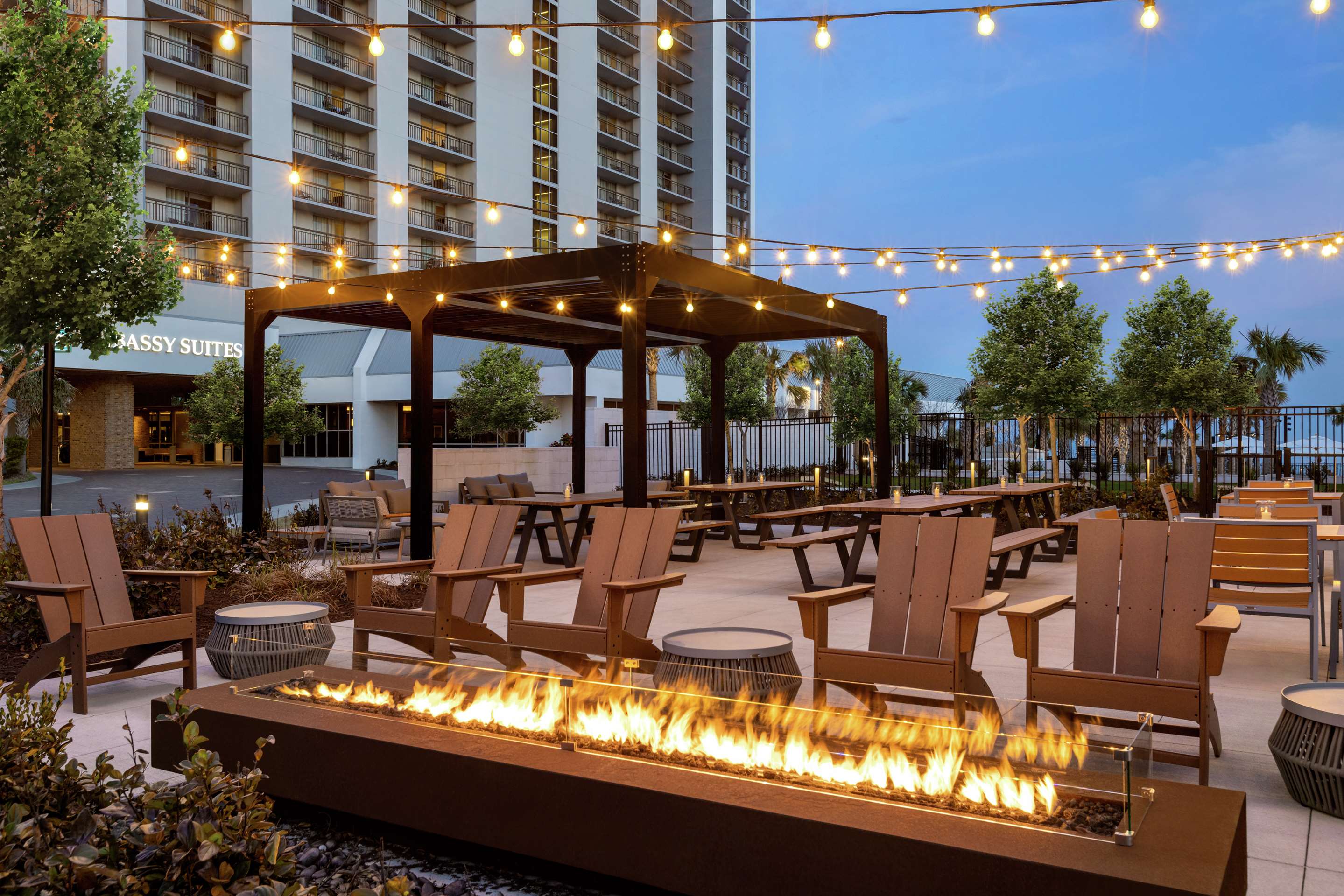 Exterior | Embassy Suites by Hilton Myrtle Beach Oceanfront Resort
