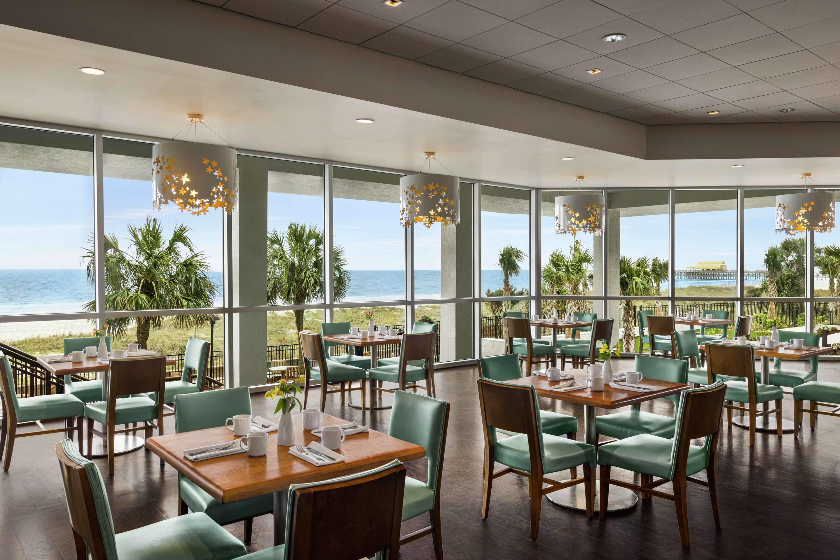 Restaurant | Embassy Suites by Hilton Myrtle Beach Oceanfront Resort