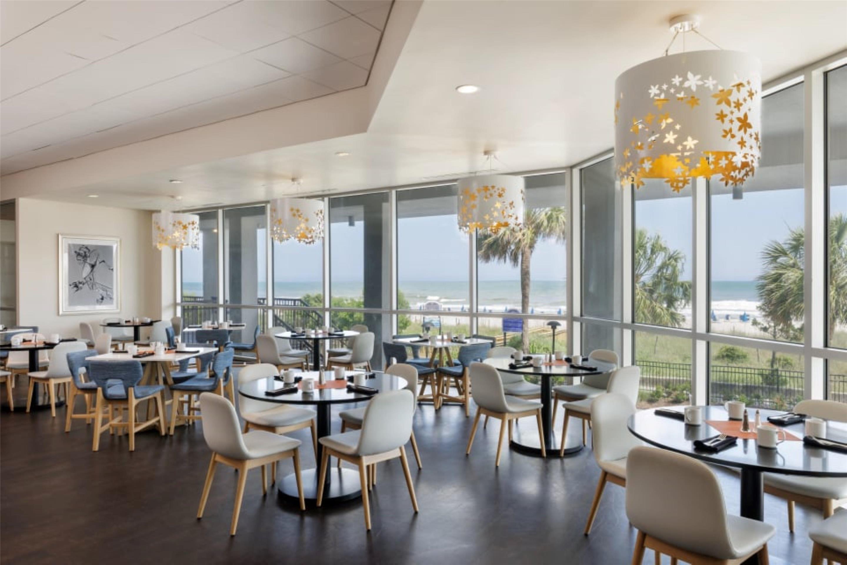 BarLounge | Embassy Suites by Hilton Myrtle Beach Oceanfront Resort