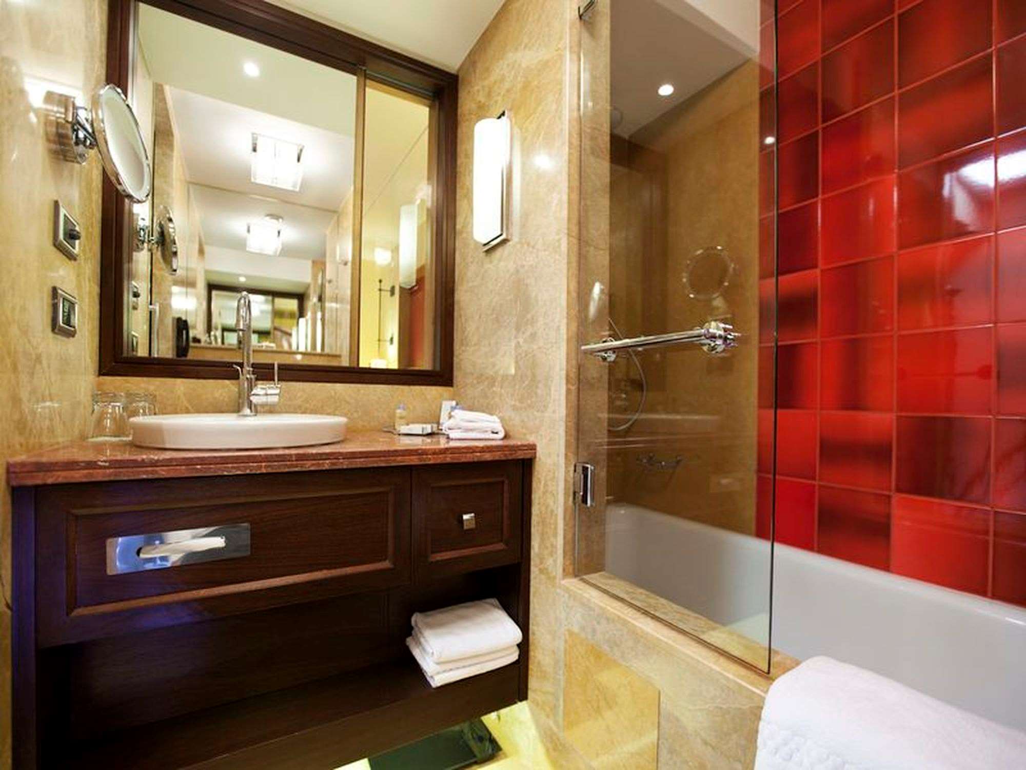 Doubletree by Hilton Avanos - Cappadocia Room Type - KING BED GUESTROOM