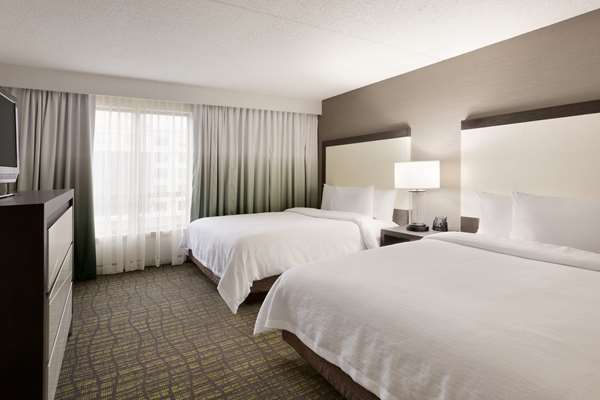  - Embassy Suites Newark - I-95, Exit 1B