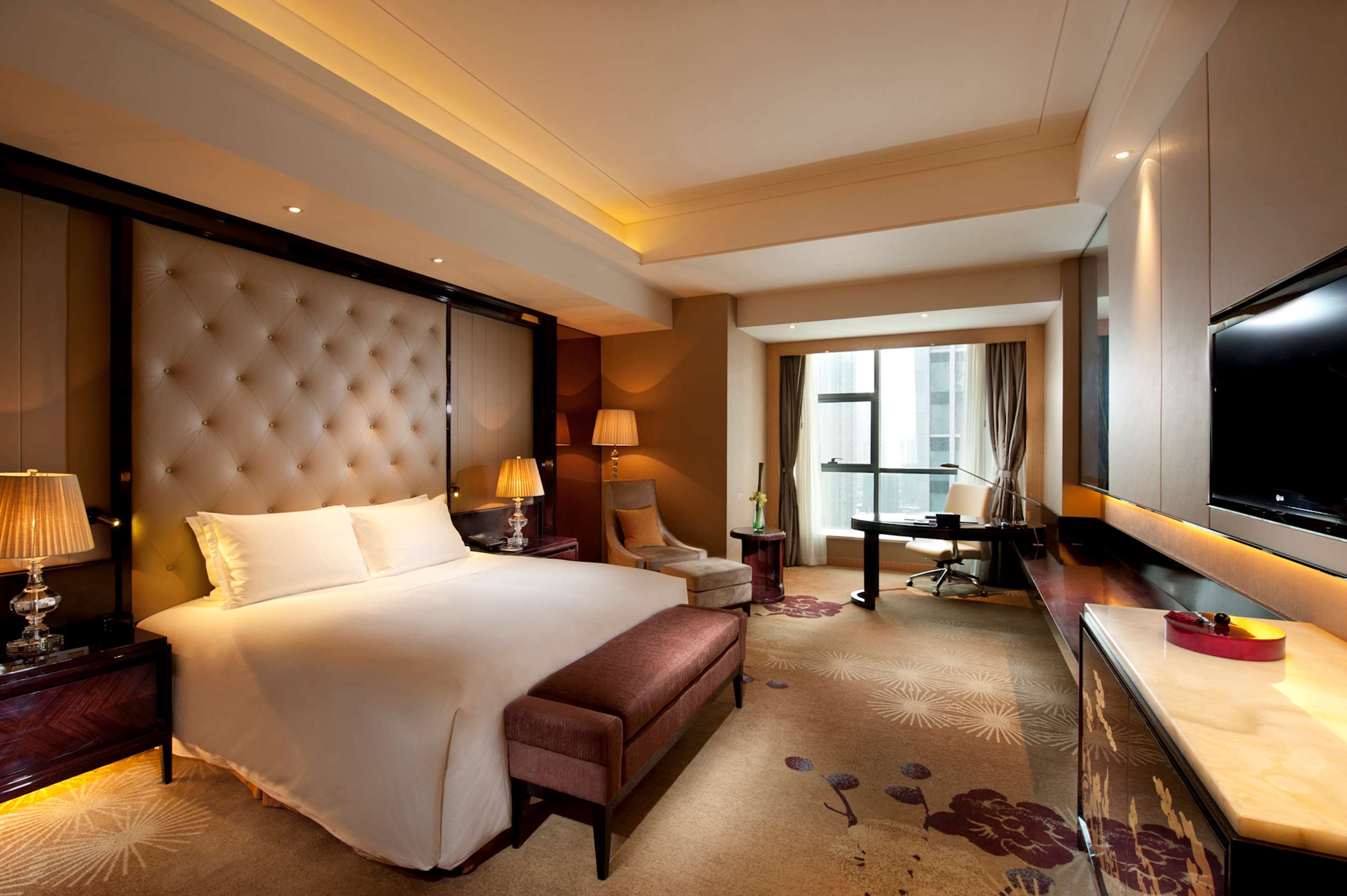 Hilton Nanjing Room Type - KING HILTON GUESTROOM