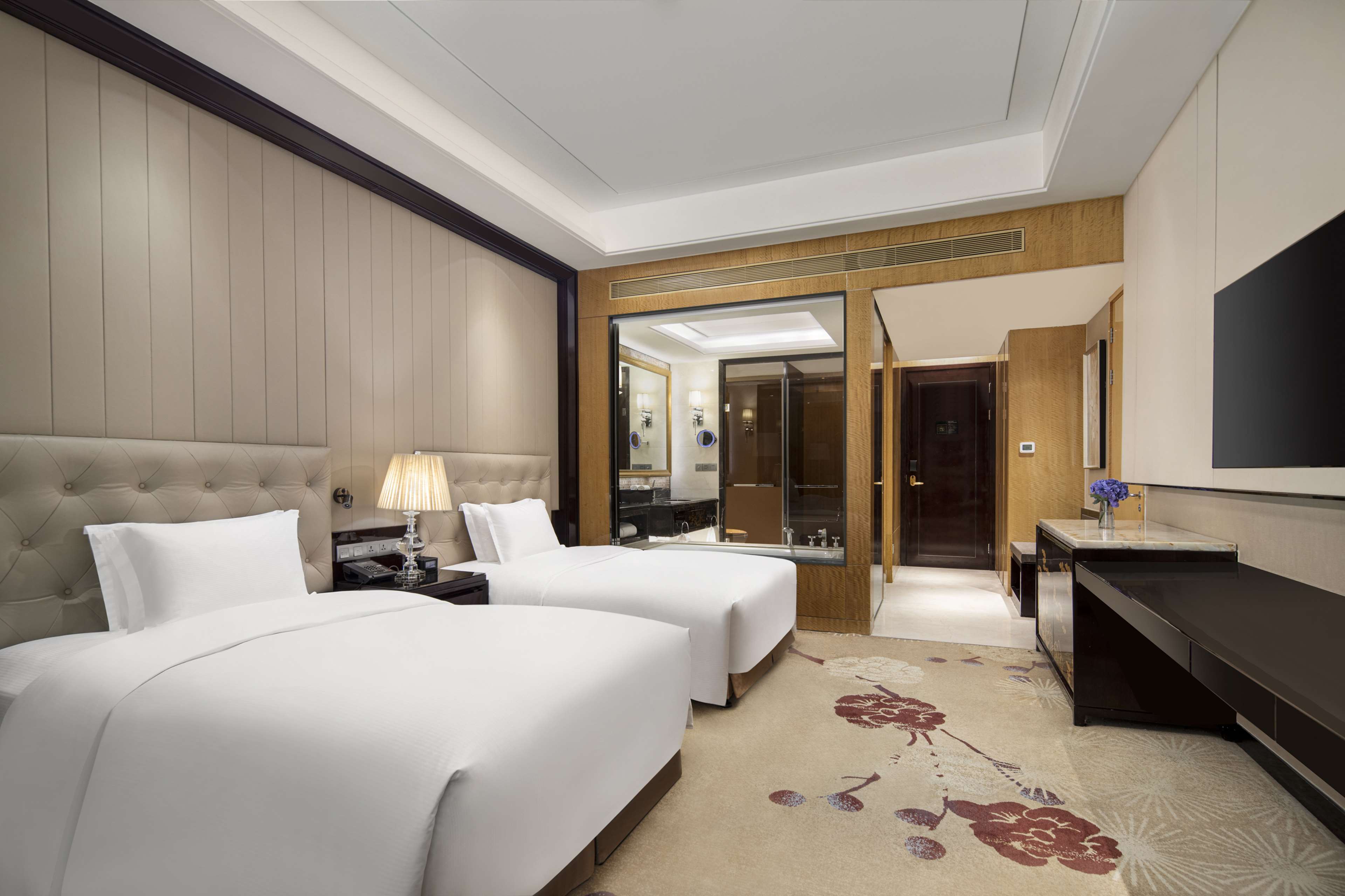 Hilton Nanjing Room Type - TWIN HILTON GUESTROOM